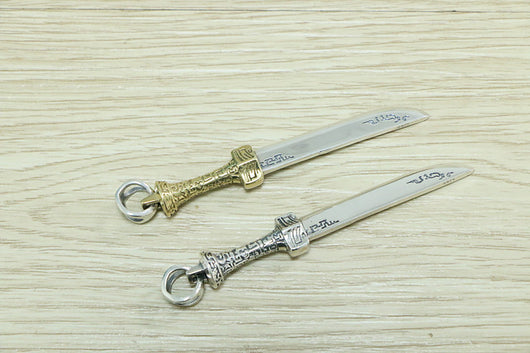 Dije Personalizador de Plata Esterlina S925 Diseño de Cuchillo - Image 5