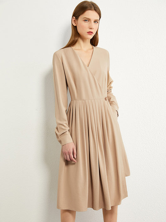 Vestido Elegante Escote V con Cintura Ajustada - Image 10