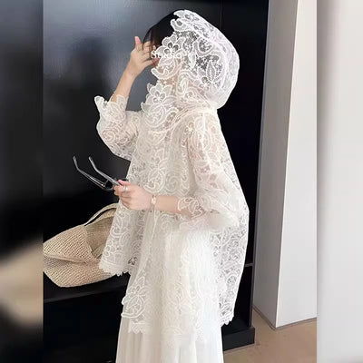 Blusa de Encaje Blanco Romántica con Protección Solar para Mujer - Image 11