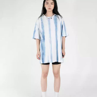 Playera Tie-Dye Cuello Redondo Holgada Manga Corta Artesanal - Image 3