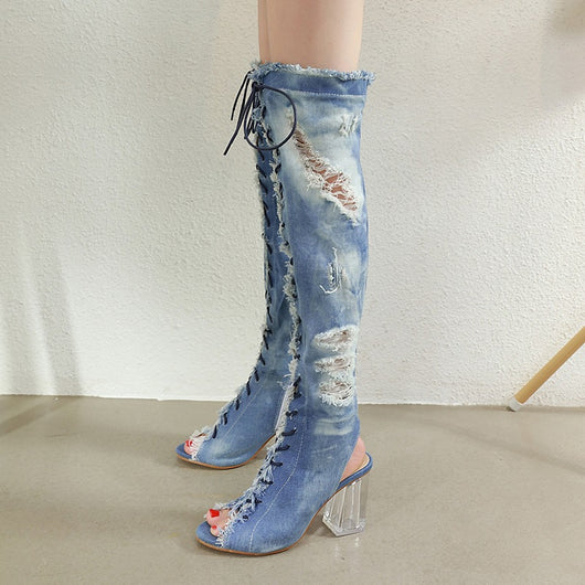 Botas Romanas de Tacón Cristal con Tira y Punta Abierta en Denim - Image 9