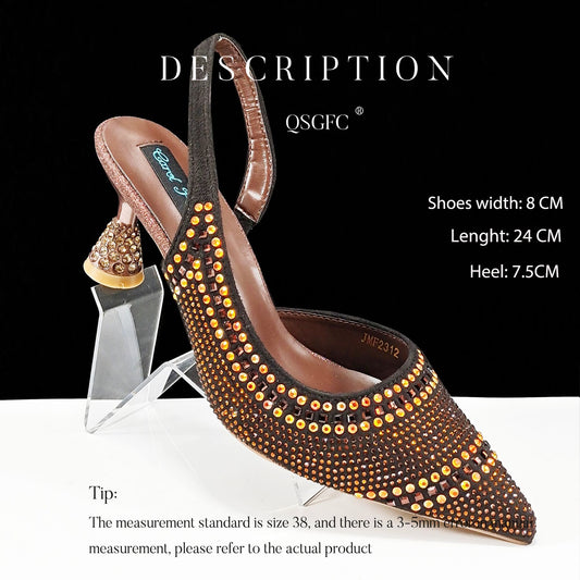 Tacones Altos Puntiagudos con Detalles Brillantes y Rayas