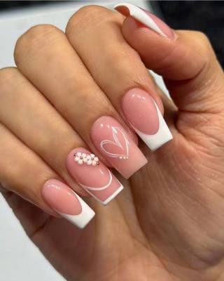 Set de 24 Uñas Postizas con Diseños de Mariposas, Flores y Estampado Vaca con Cristales - Image 11