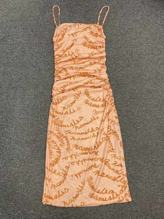 Vestido Halter Estampado Ajustado Largo Medio - Image 18