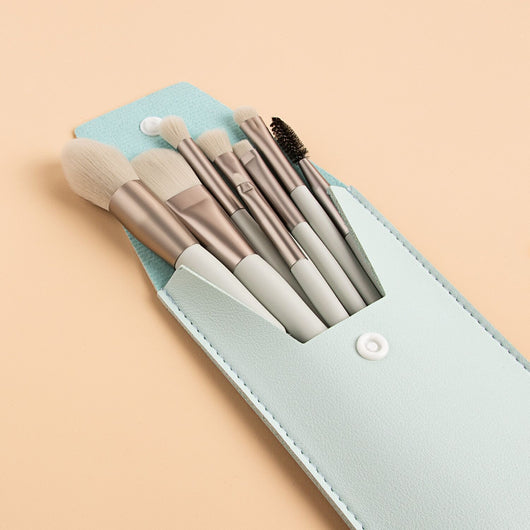 Set de 8 Brochas de Maquillaje Portátil para Viajes - Image 26