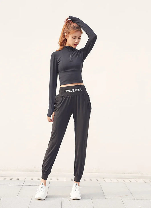 Pantalones deportivos con cintura ajustable y lettering - Image 8
