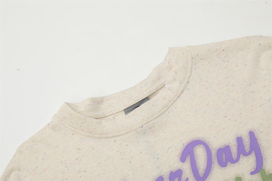 Playera Estampada con Letras de Colores para Hombre - Image 13