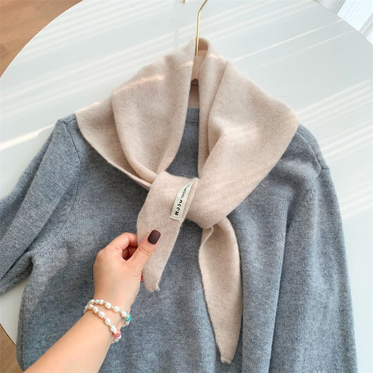 Poncho Triangular de Lana Pura para Otoño e Invierno - Image 10