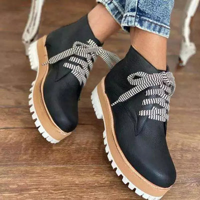 Botas Martin de Tacón Plano Marrón con Punta Redonda en Viscosa para Mujer - Image 9