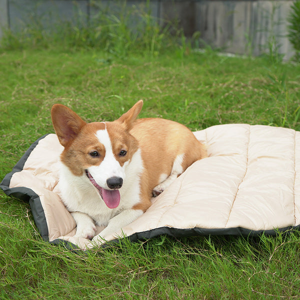 Colchoneta Portátil para Mascotas Impermeable y Ligera