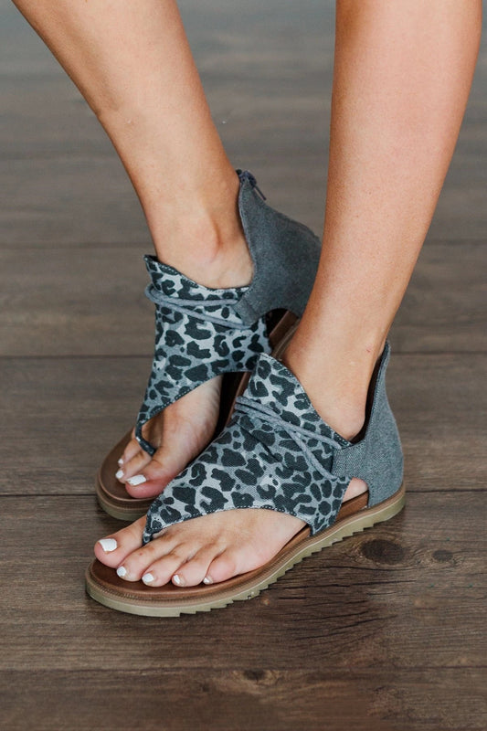 Sandalias Planas Ligeras Talla Grande para Mujer - Comodidad sin Compromiso