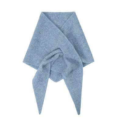 Chal Triangular de Lana Tejida con Broche Floral para Otoño e Invierno - Image 9