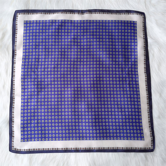 Pañuelo de Seda Sintética con Patrón Geométrico Cuadrado - Image 4