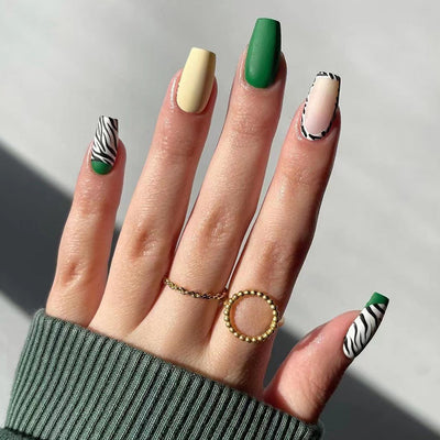 Uñas Postizas Diseño Rayas Francesas Verde y Negro - Image 9