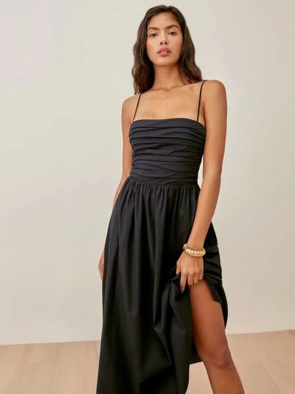 Vestido Largo Plisado con Tirantes Finos - Diseño Veraniego Elegante y Cómodo