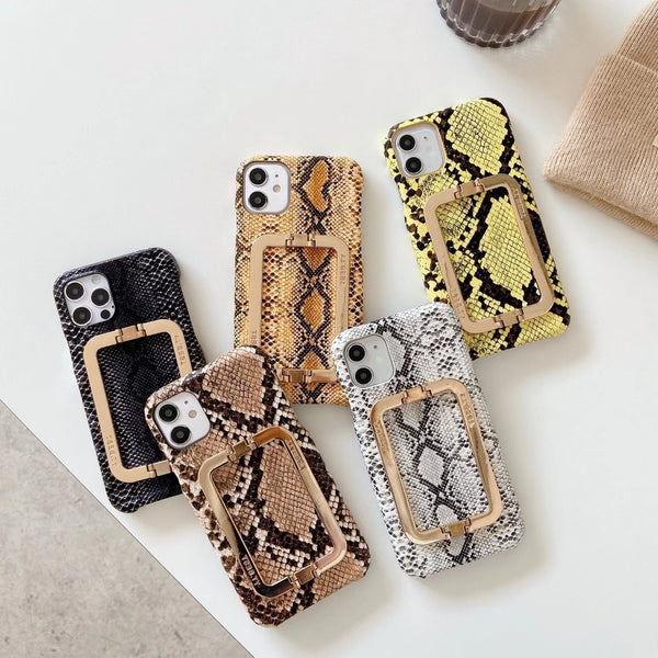 Funda Protectora con Patrón Geométrico y Soporte Metálico