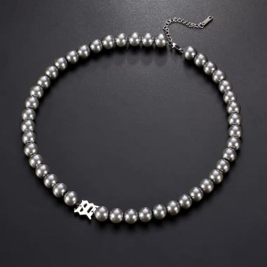 Collar Hombre Gris Perla con Letras - Diseño Versátil y Moderno - Image 9