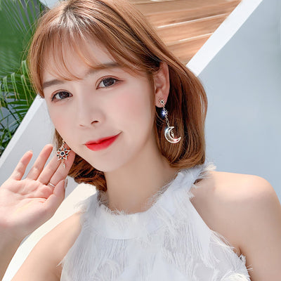Aretes Largos Asimétricos Sol y Luna Retro para Mujer