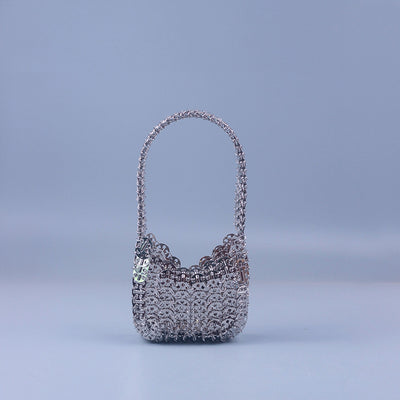 Bolso Portátil de Lentejuelas Plateadas Hecho a Mano con Textura Premium - Image 9