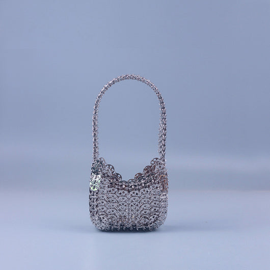 Bolso Portátil de Lentejuelas Plateadas Hecho a Mano con Textura Premium - Image 9