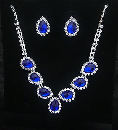 Conjunto de Collar y Aretes de Diamantes Elegante - Image 8