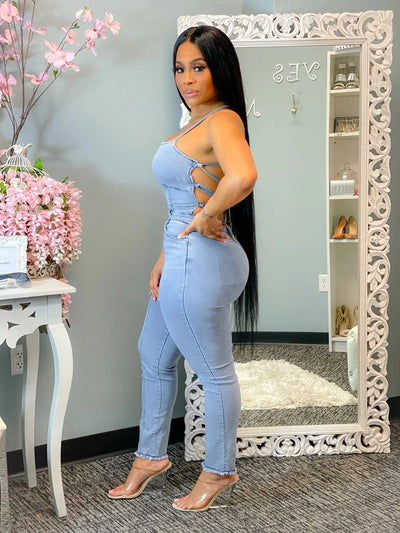 Jumpsuit Denim Ajustado Espalda Descubierta con Tirantes - Image 2