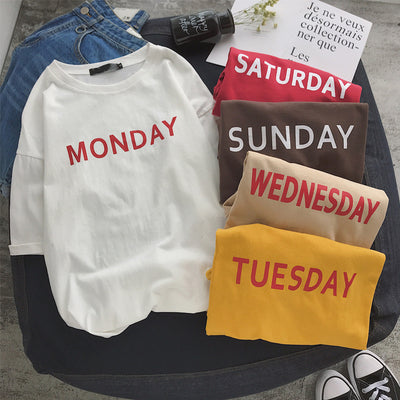 Playera Suelta Casual con Estampado Semanal para Hombre - Image 10