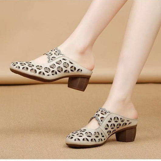 Zuecos Retro de Cuero PU con Detalles Calados - Cómodos Slip-On para Mujer - Image 4
