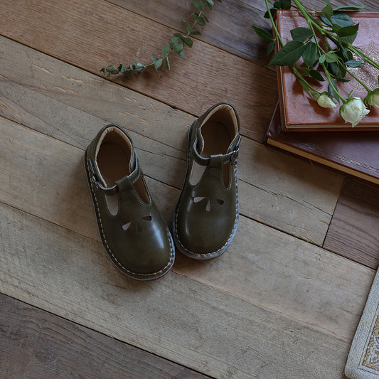 Zapatos de Cuero Calados para Bebé - Diseño Vintage