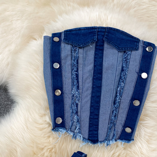 Conjunto Denim Tube Top con Falda Corta Irregular - Image 10