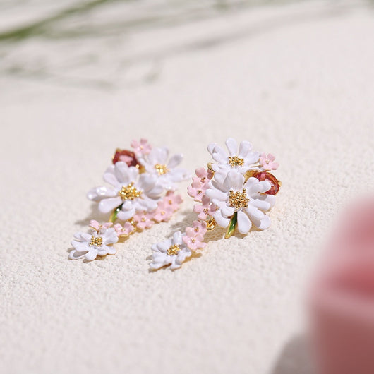 Aretes de Oro Zirconia con Flor de Encaje Verbena - Image 3