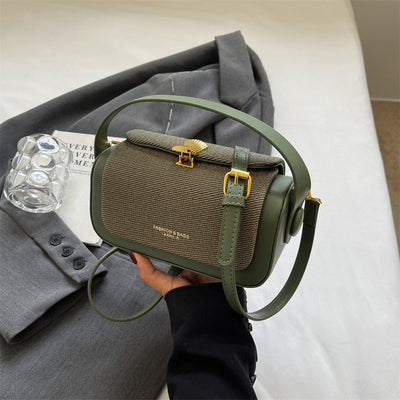 Bolso Mensajero Minimalista de Cuero para Mujer - Image 7