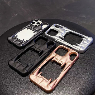 Funda para Celular Diseño Colmillo de Tigre Hueco