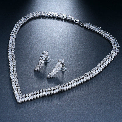 Conjunto de Joyería Nupcial con Circonita - Collar y Aretes Diseño Hoja - Image 7