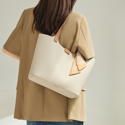 Bolso Bandolera de Cuero Genuino con Gran Capacidad para Viajes Diarios - Image 2