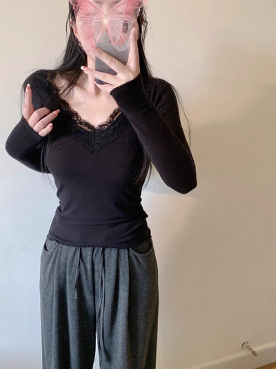 Blusa Base Elegante de Encaje con Cuello en V y Manga Larga - Image 37