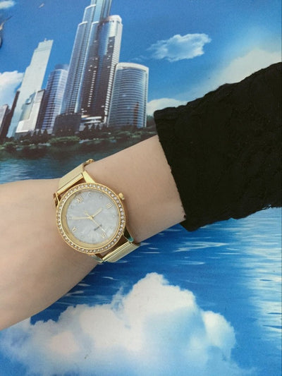 Reloj Electrónico Unisex con Pulsera de Malla Dorada - Image 6