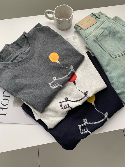 Camiseta Holgada para Mujer con Estampa de Cachorro Globo - Image 18