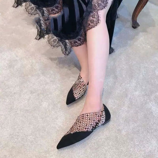 Zapatos Planos Elegantes con Punta Afilada y Detalles Brillantes