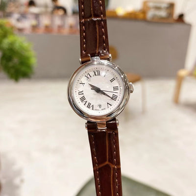 Reloj de Cuarzo con Correa de Acero y Esfera Romana Pequeña en Cuero - Image 19