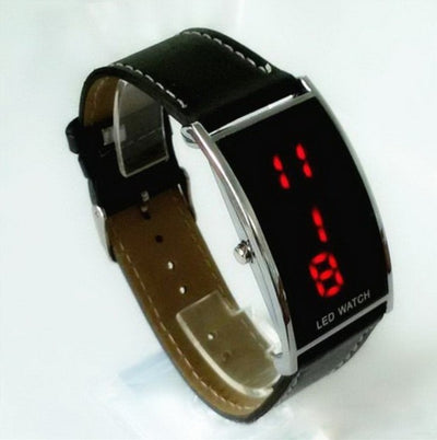 Reloj Deportivo de Cuero para Hombre - Estilo Primera Capa - Image 7