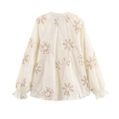 Blusa Elegante con Bordados Florales y Cuello en V - Image 8