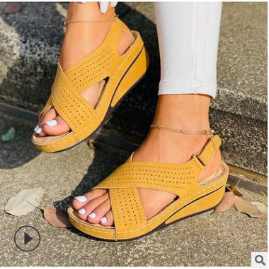 Sandalias Cuña Mujer Verano con Tiras Cruzadas y Diseño Calado