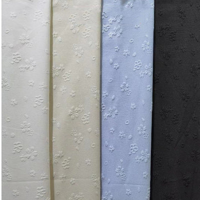Tela para Vestidos Femeninos con Textura Relieve Floral 3D y Efecto Burbuja