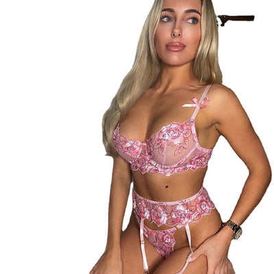 Conjunto de Lencería Floral para Dama - Tres Piezas - Image 10