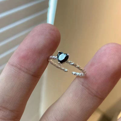 Anillo de Circonia Negra XINGX Sweet Cool Style para Mujer - Image 4