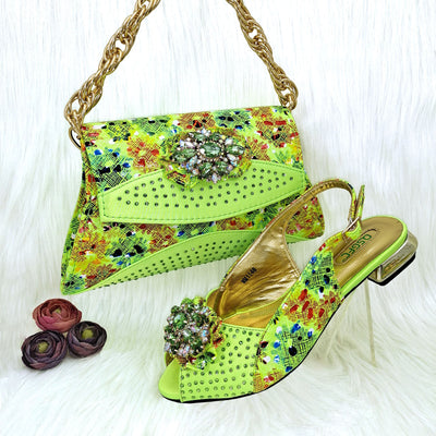 Conjunto de Zapatos y Bolso a Juego con Flores de Cristal Multicolor - Image 9