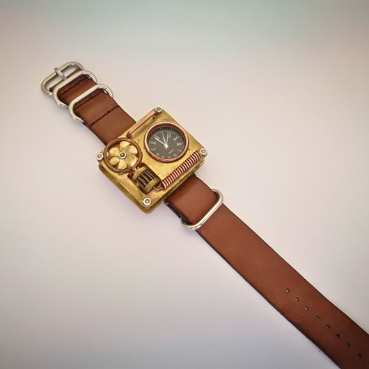 Reloj Estilo Gótico Turbo con Caja de Cobre - Image 5