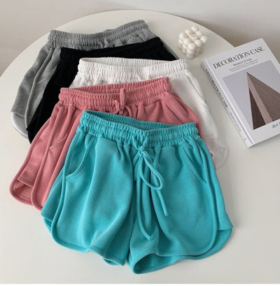 Shorts Deportivos de Pierna Ancha con Ajuste Versátil - Image 10