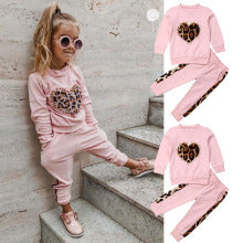 Conjunto de 3 Piezas Infantil Otoño: Blusa Denim, Falda Leopardo y Diadema - Image 4